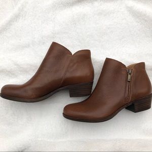 Lucky Brand Brown ankle booties